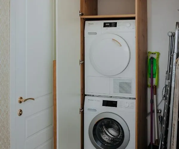 V.i.p Dominikanos * Λβιβ